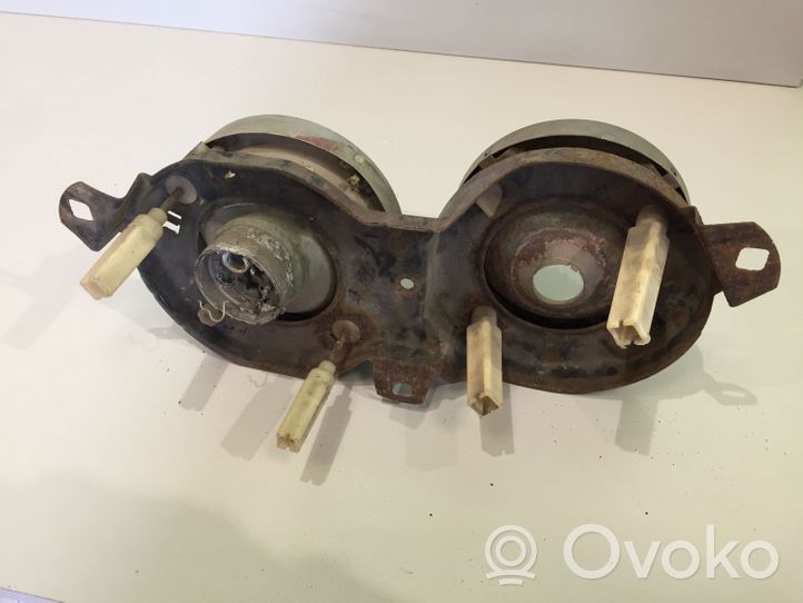 BMW 3 E30 Lampa przednia 305126082