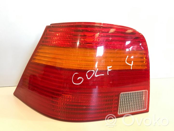 Volkswagen Golf IV Luci posteriori 37750748