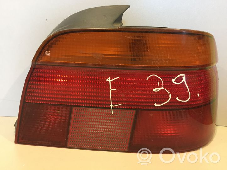 BMW 5 E39 Luci posteriori 8358032