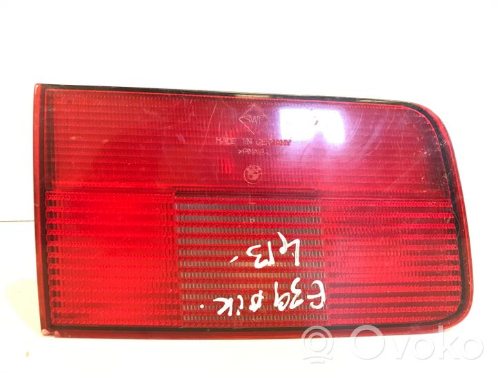 BMW 5 E39 Lampy tylnej klapy bagażnika 8361673