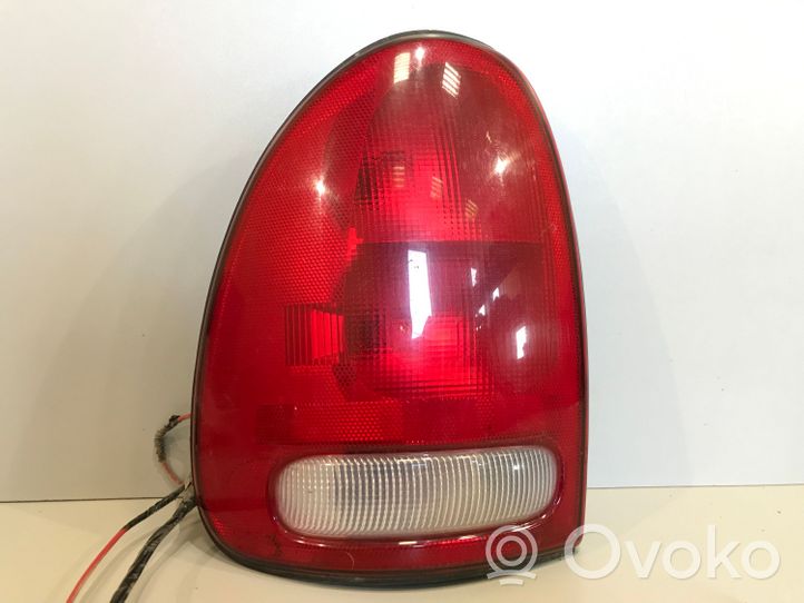 Chrysler Voyager Luci posteriori 4576363