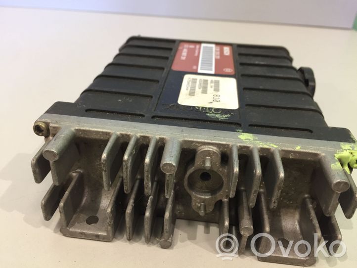 Audi 80 90 B3 Moottorin ohjainlaite/moduuli 443907311