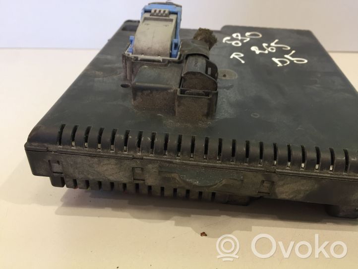 Volvo S80 Fuse module 8676391