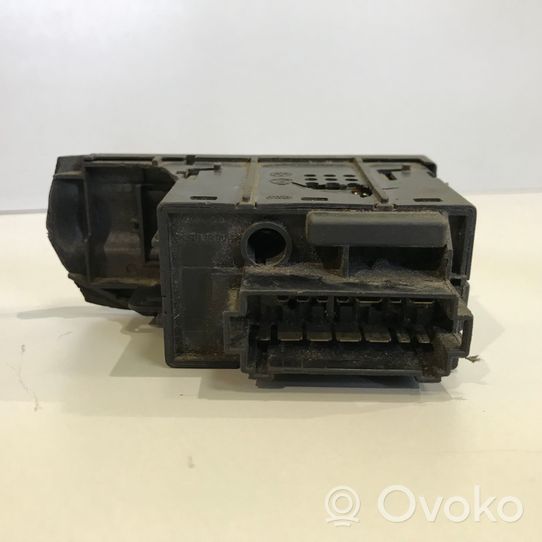 Volkswagen Vento Šviesų jungtukas 1H5941531A