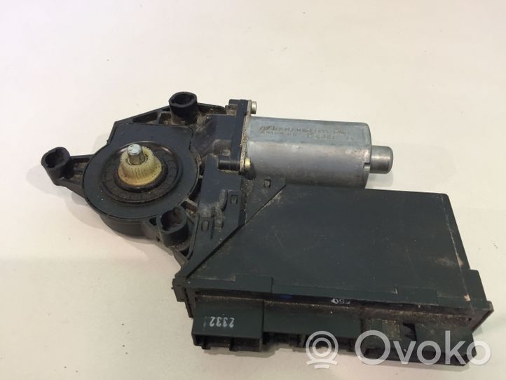 Audi A4 S4 B6 8E 8H Moteur de lève-vitre de porte avant 8E2959801B