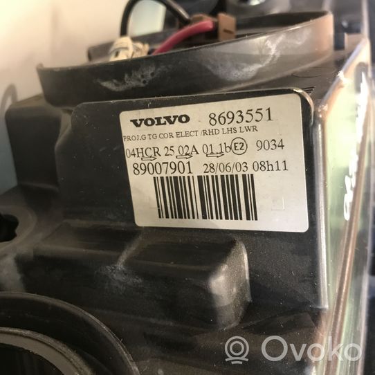 Volvo XC70 Phare frontale 89007901