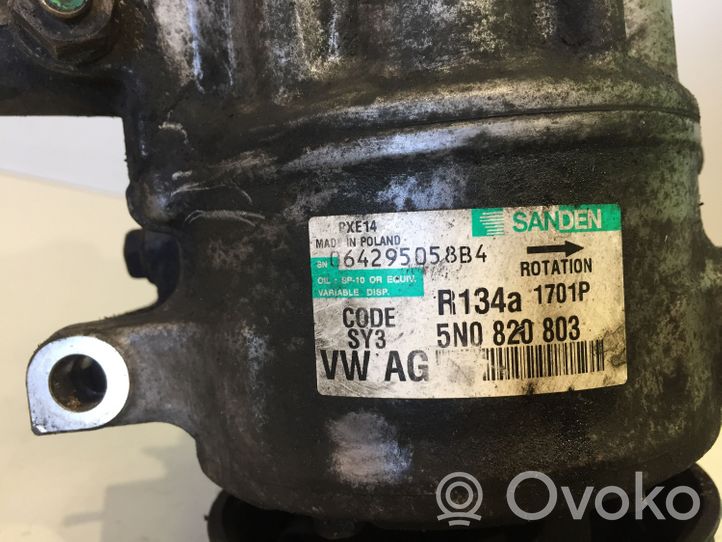 Volkswagen Tiguan Kompresor / Sprężarka klimatyzacji A/C 5N0820803