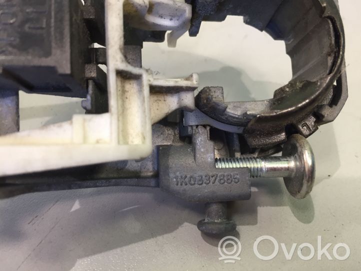 Volkswagen Golf Plus Aizmugurē turētājs / kronšteins ārējam atvēršanas rokturim 1K0837885