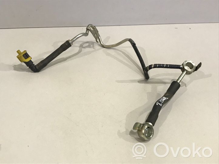 Toyota Hilux (AN120, AN130) Tuyau d'alimentation conduite de carburant 630635