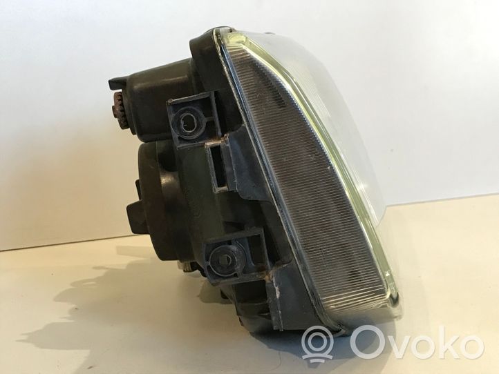 Mitsubishi Pajero Lampa przednia 11087234