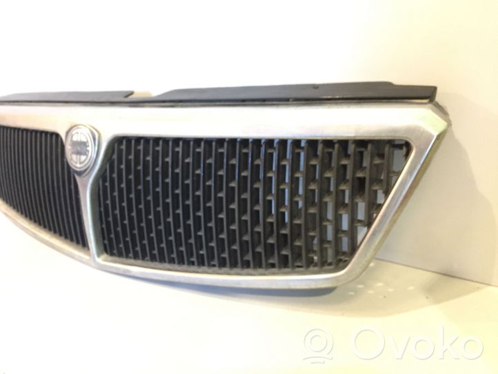 Lancia Dedra Atrapa chłodnicy / Grill 670700001