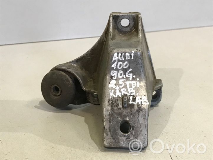 Audi 100 S4 C4 Supporto di montaggio scatola del cambio 443399113J