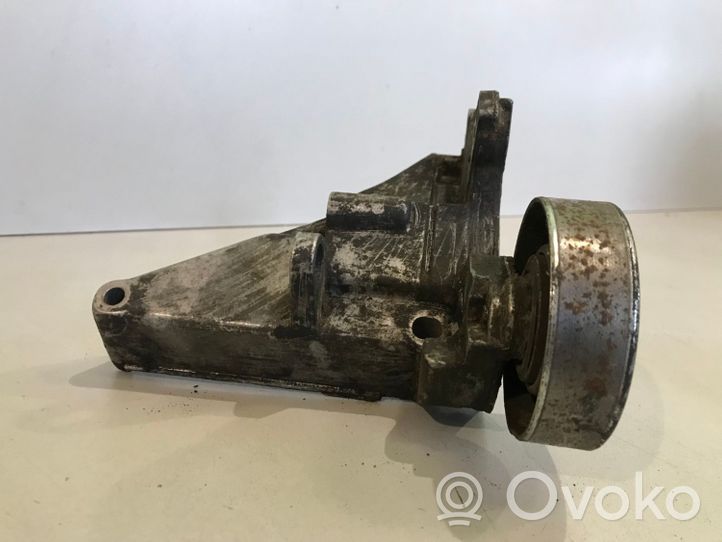 BMW 5 E34 Generator/alternator bracket 22427869