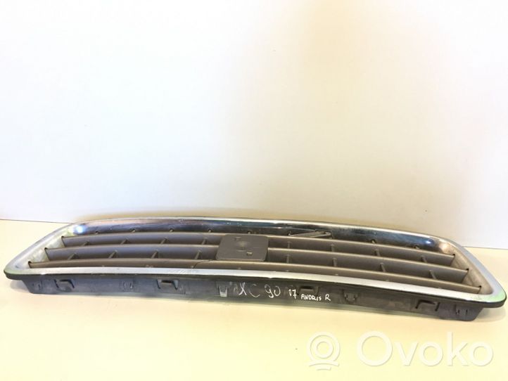 Volvo XC90 Grille de calandre avant 30678980A