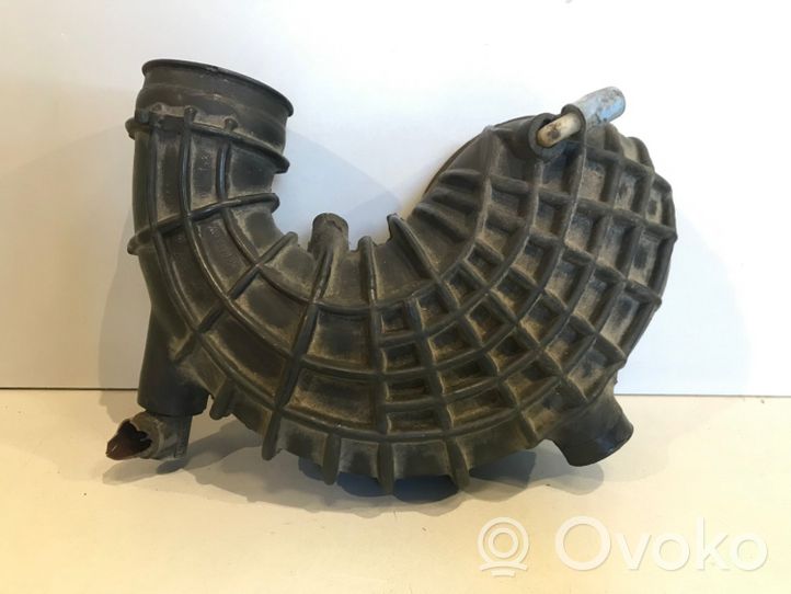 Audi 100 200 5000 C3 Staffa di montaggio del tubo dell’intercooler 034133357P