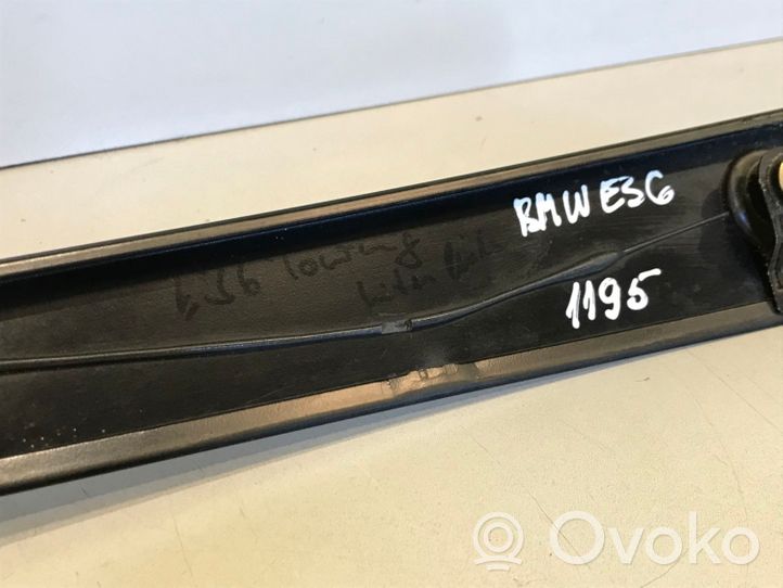 BMW 3 E36 Listwa / Uszczelka szyby drzwi tylnych 