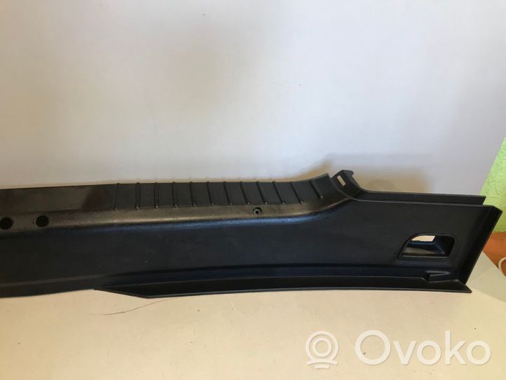 BMW 3 E36 Garniture de hayon 8165691