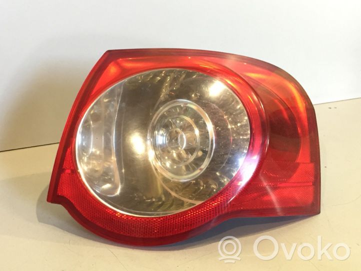 Volkswagen PASSAT B6 Lampa tylna 27458002