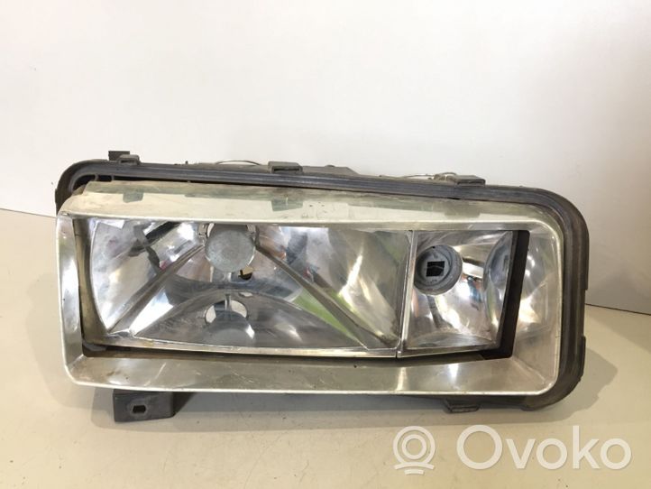 Audi 200 Lampa przednia 447941004