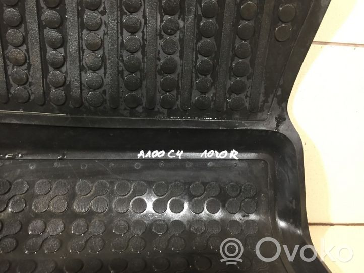 Audi 100 S4 C4 Kit tapis de sol auto 200302