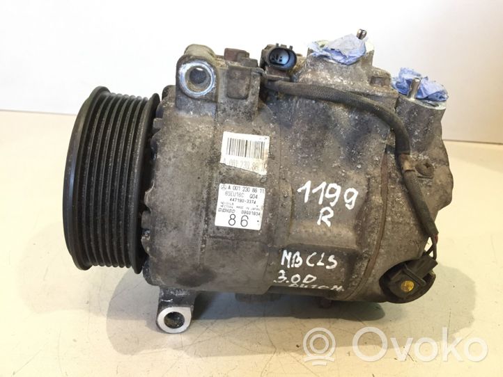 Mercedes-Benz CLS C219 Ilmastointilaitteen kompressorin pumppu (A/C) A0012308611