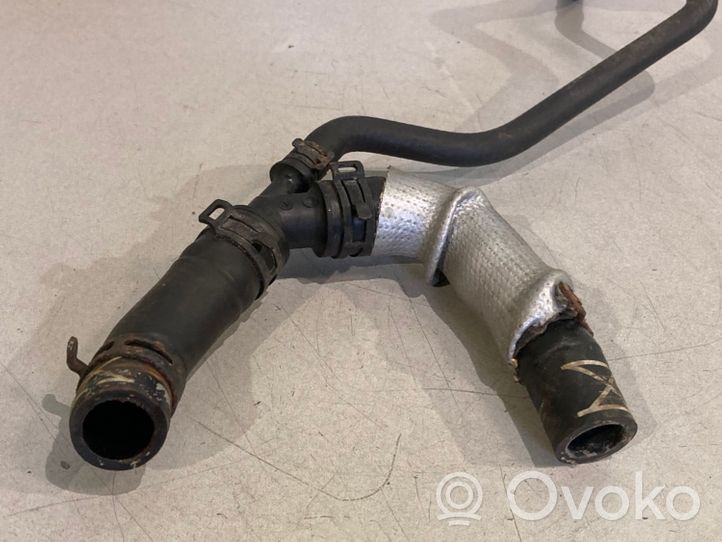 Porsche Cayenne (9PA) Tubo flessibile del liquido di raffreddamento del motore 7L5122058A