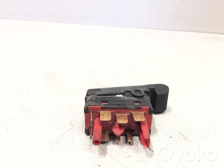 Audi 80 90 B2 Interruttore luci di emergenza 857941509B