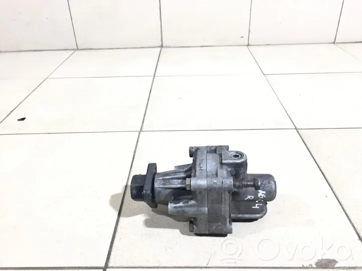 Audi A6 S6 C4 4A Power steering pump 7681955265