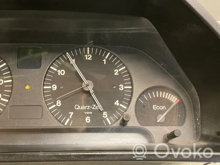 Audi 100 200 5000 C3 Compteur de vitesse tableau de bord 81117317