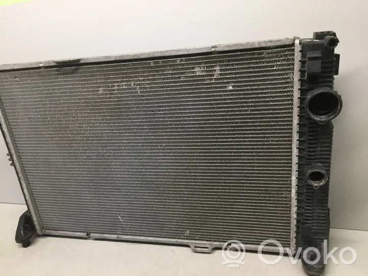 Mercedes-Benz C W204 Radiateur de refroidissement A2045003703