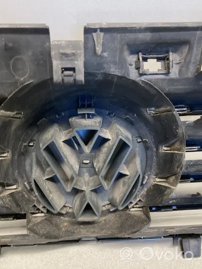 Volkswagen PASSAT B5.5 Etusäleikkö 3B0853651