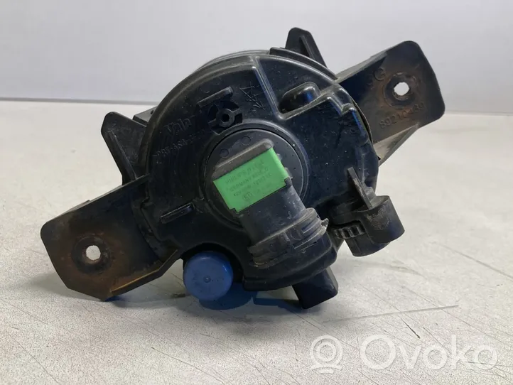 Nissan Qashqai Światło przeciwmgłowe przednie 261558990A