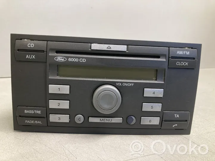 Ford Focus Radio / CD/DVD atskaņotājs / navigācija 5M5T18C815CA