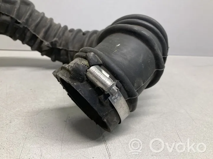 Opel Vivaro Tube d'admission de tuyau de refroidisseur intermédiaire 8200607746