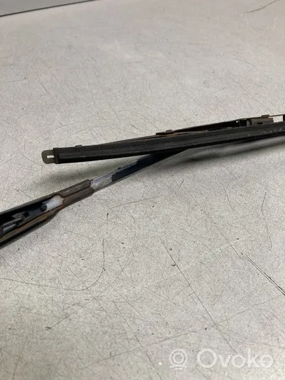 Asia Rocsta Front wiper blade arm 