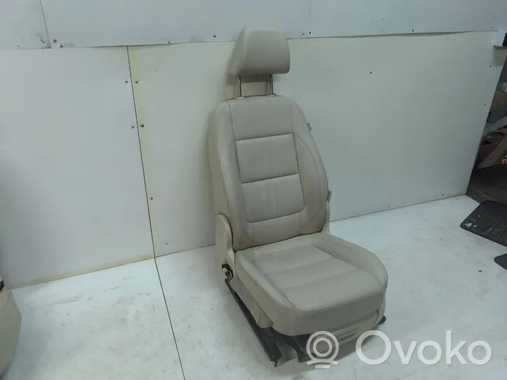 Volkswagen Tiguan Fotele / Kanapa / Komplet 