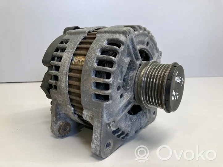 Volkswagen Golf V Generatore/alternatore 03G903023