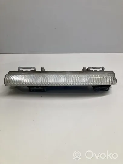 Mercedes-Benz C W204 LED dienos žibintas A2049068900