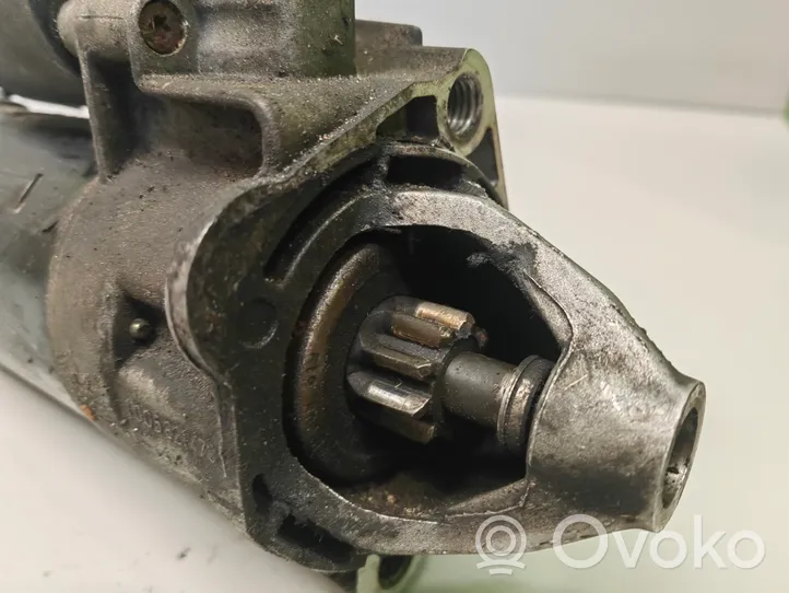 Volkswagen PASSAT B5 Starter motor 068911024G