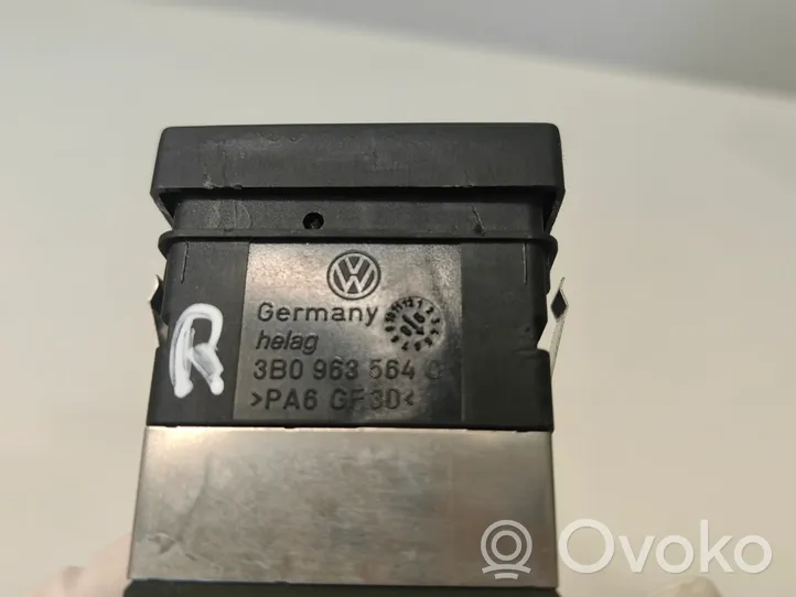 Volkswagen PASSAT B5 Istuimen lämmityksen kytkin 3B0963564C