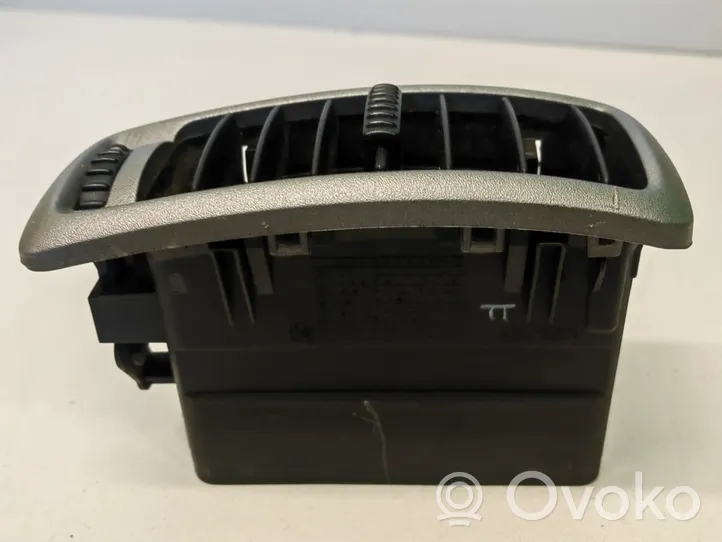 Opel Vivaro Dashboard side air vent grill/cover trim R6136S150