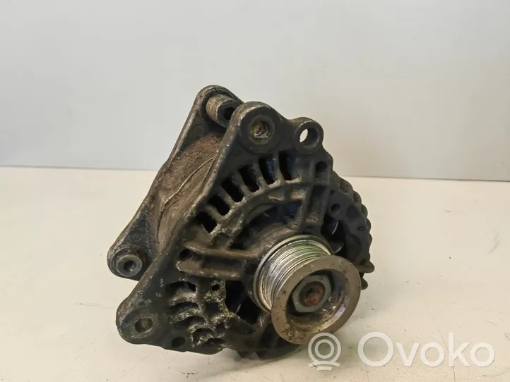 Volkswagen Touran I Generatore/alternatore 028903028D