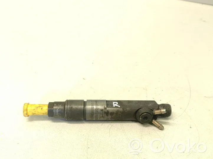 Volkswagen Transporter - Caravelle T4 Injecteur de carburant 074130201C