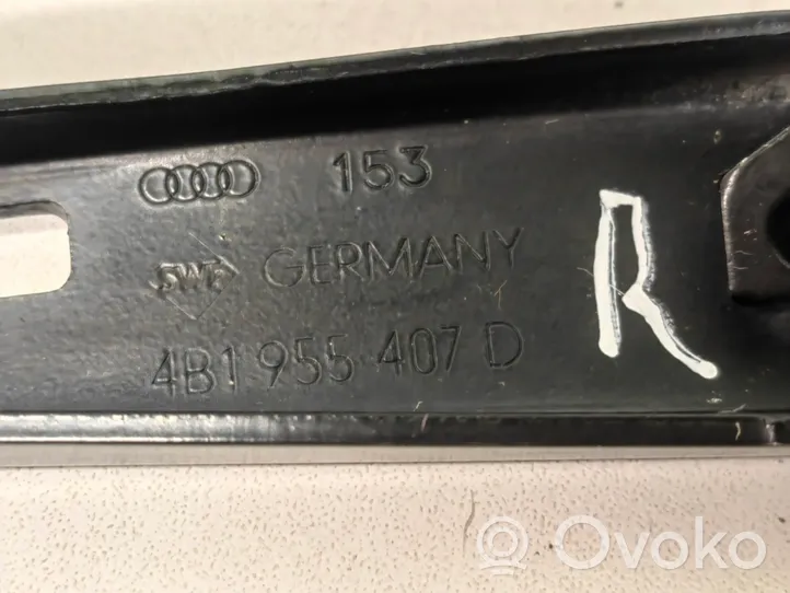 Audi A6 S6 C5 4B Priekinio stiklo valytuvų kojelė 4B1955407D