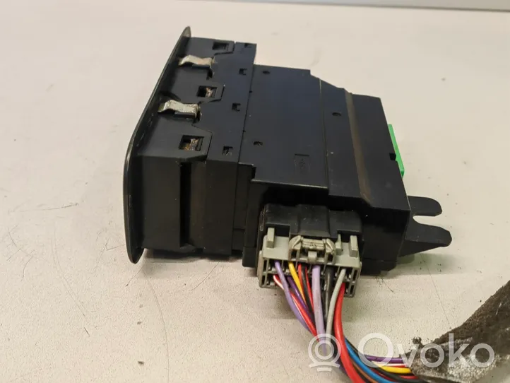 Volvo V70 Interruttore di controllo dell’alzacristalli elettrico 30658146