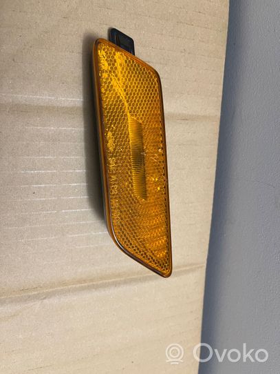 Porsche Macan Front fender indicator light 95B145119