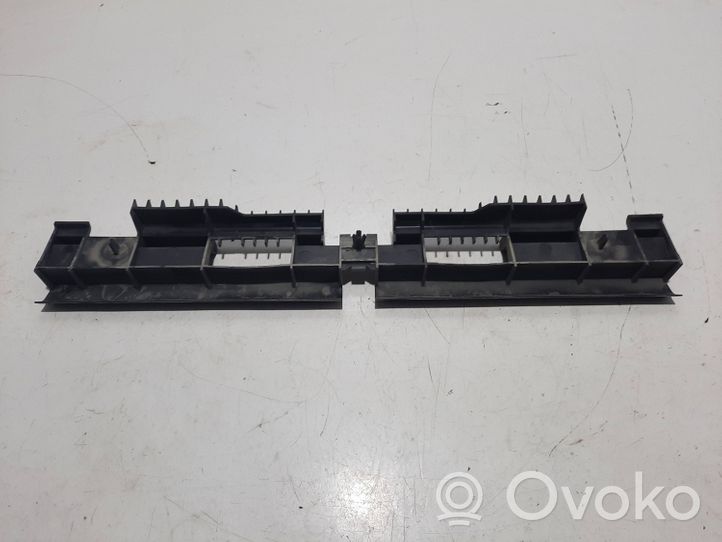 Audi A6 S6 C6 4F Kita salono detalė 4F0867729A