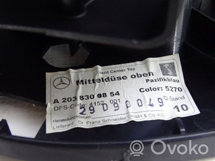 Mercedes-Benz C W203 Kojelaudan sivutuuletussuuttimen kehys A2038301003