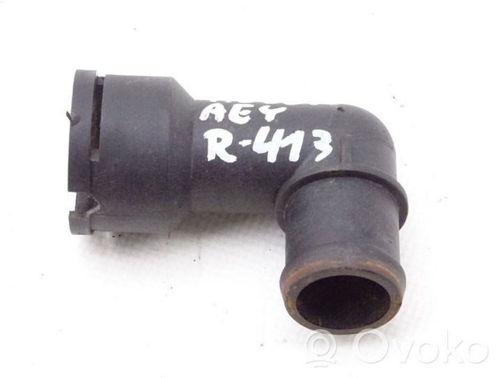 Seat Inca (6k) Tuyau de liquide de refroidissement moteur 037121619A