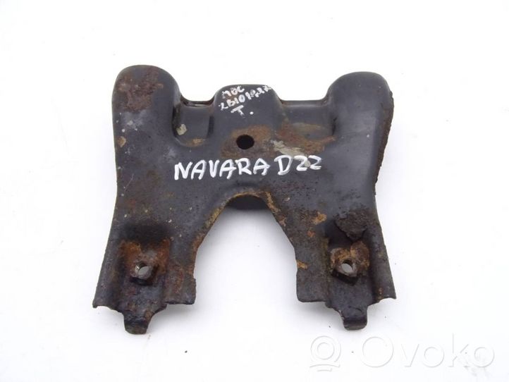 Nissan Navara D22 Sangle de réservoir de carburant NISSAN_NAVARA_D22_97-01_M